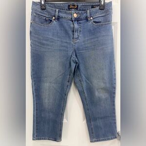 Seven7 Light Blue Denim Cropped Jeans